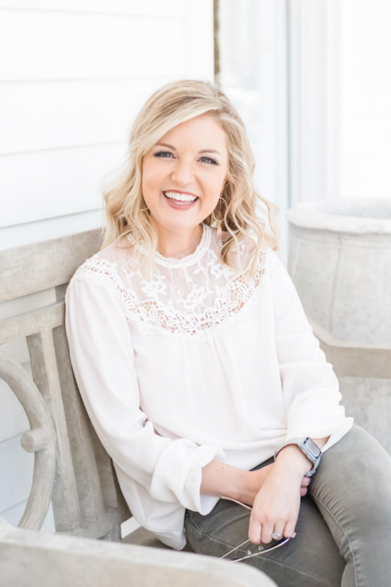 Courtney Elmer of The EffortLESS Life: Why It Is So Essential To Protect Your Energy