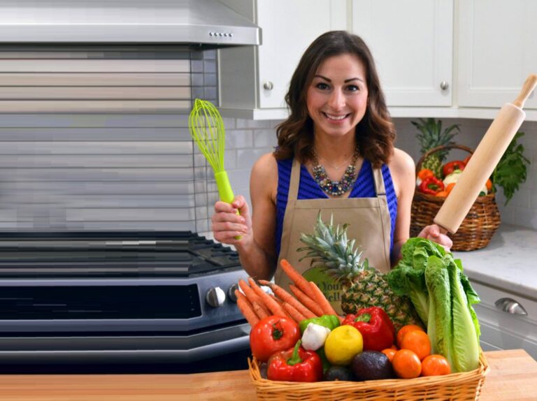 “Schedule an End Time for Work Every Day” With Wellness Expert Jessica DeLuise