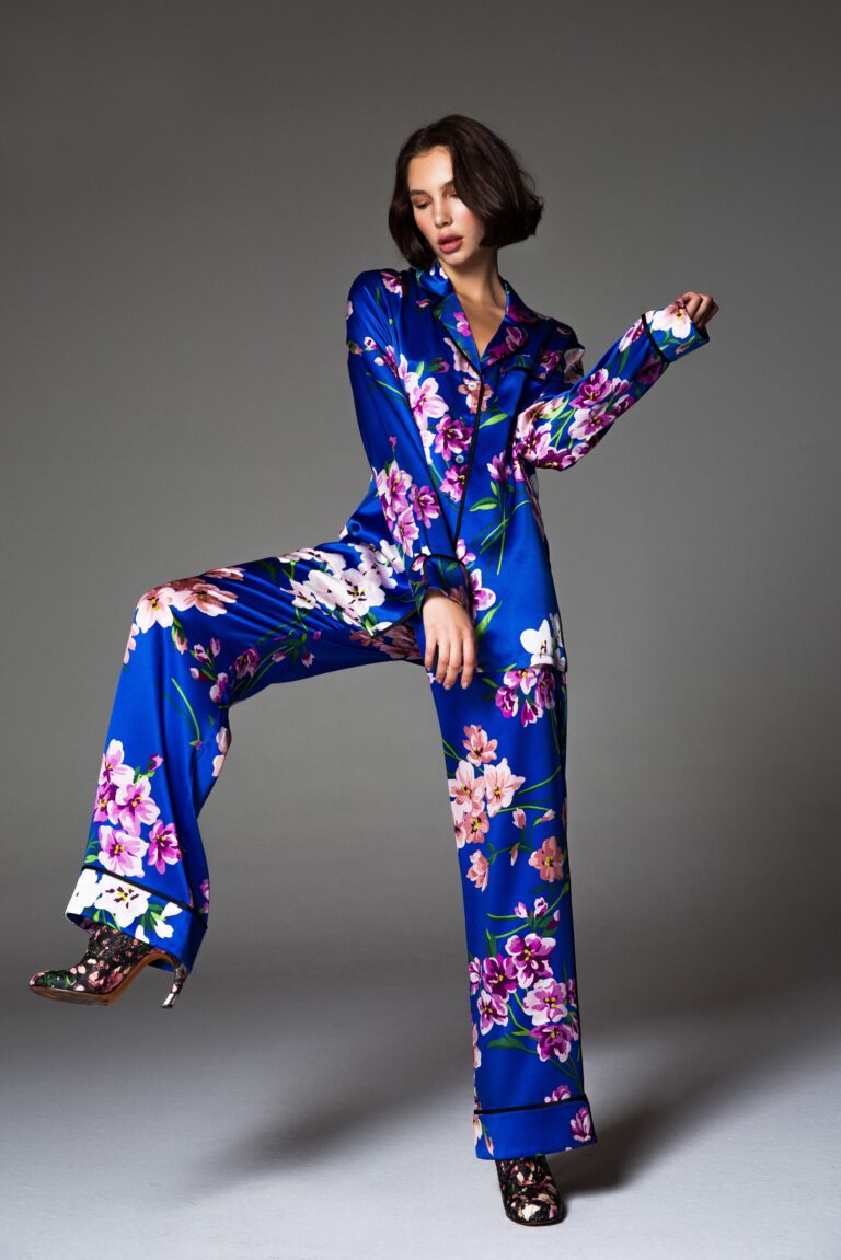Rising Star Angelina Galt: “I would love to start a movement of honest individuality, breaking “beauty” out of its restrictive chains of social norms”