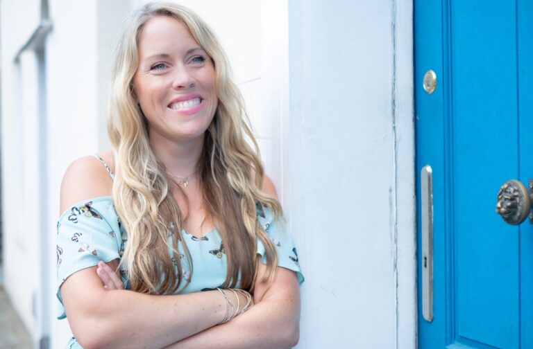 Anna Lundberg of One Step Outside: 5 Things You Should Do To Become a Thought Leader In Your…