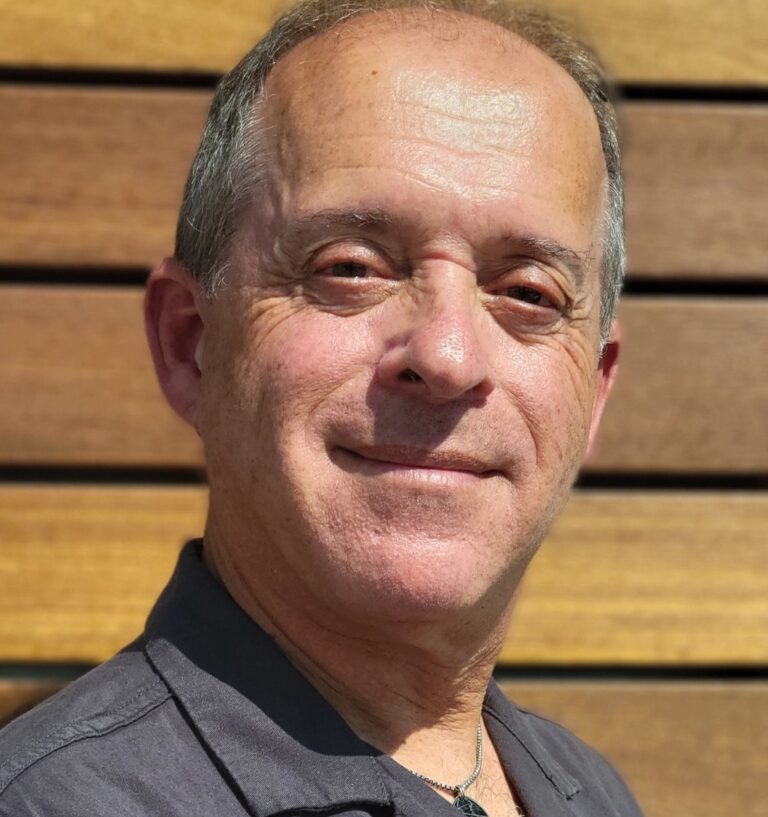 Social Impact Heroes: Why & How Mark Bernstein of Earthshot Is Helping To Change Our World