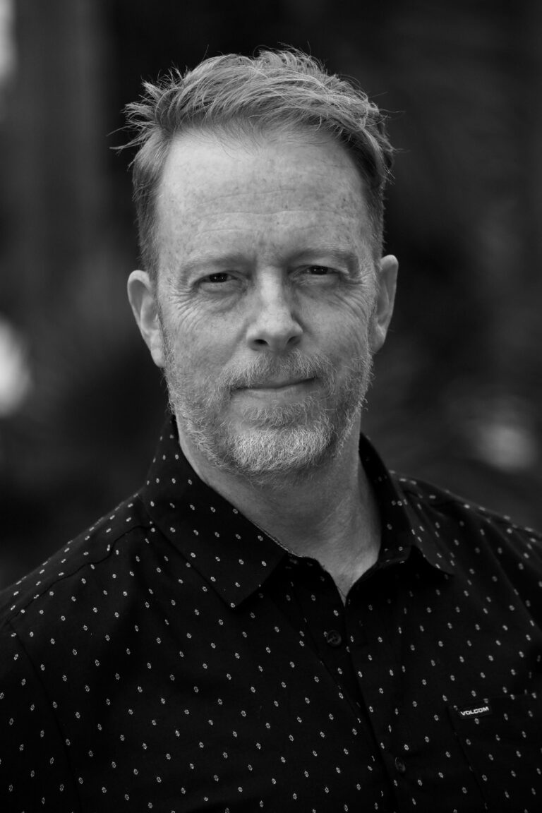Writer Todd Kniss On How To Write Compelling Science Fiction and Fantasy Stories