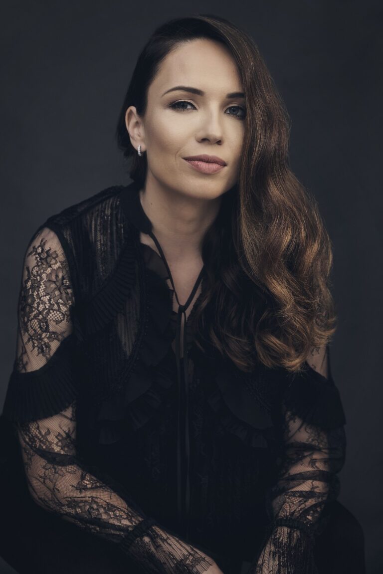 Inspirational Women In Hollywood: How Ukrainian Film Star and Journalist Nina Podolska Is Helping…