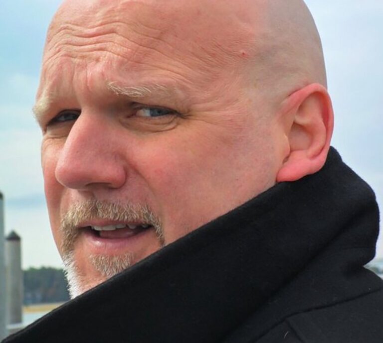 Author R.S. Mellette On How To Create Compelling Science Fiction and Fantasy Stories