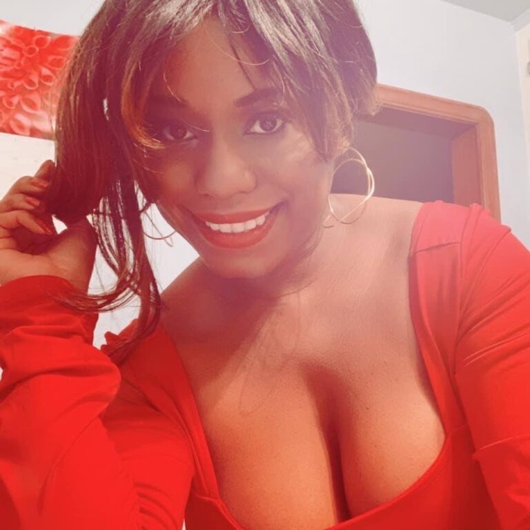Influencer Venus Starr Hurst Shares Her Top Selfcare, Wellness, and Beauty Tips