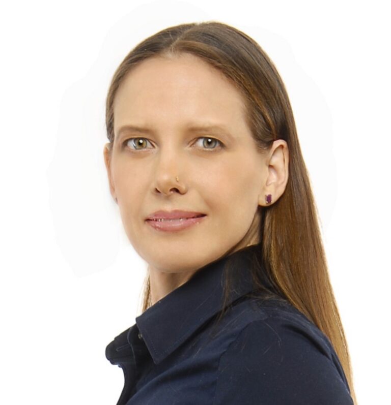 Yoga Expert Caroline Klebl On The Morning Routines and Habits Of Highly Successful People