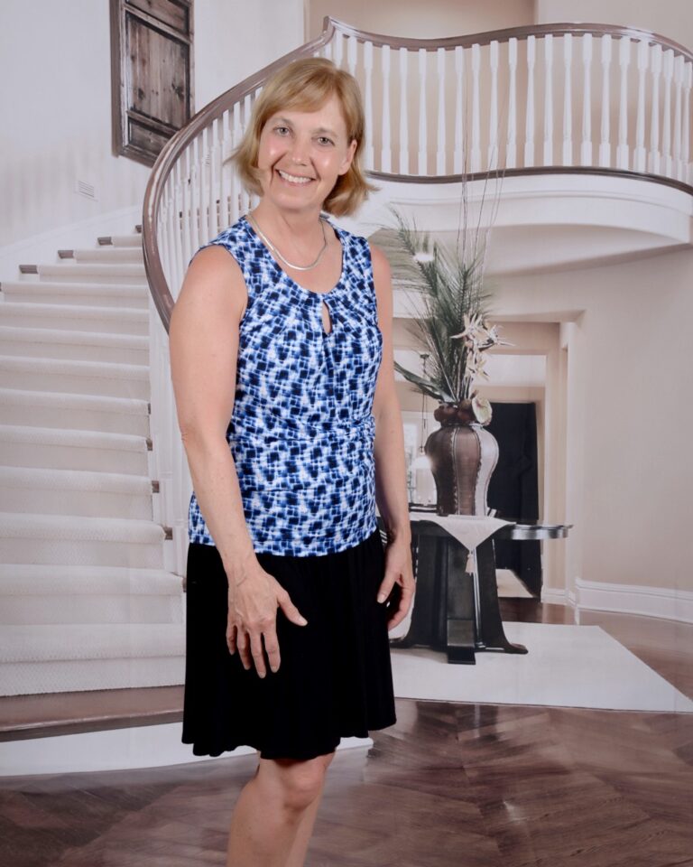 Julie Stobbe Of ‘Mind over Clutter’ On The Book That Changed Her Life