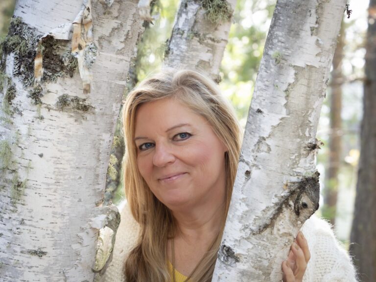 Working Well: Tammeron Karaim of Inner Lights Alchemy On How Companies Are Creating Cultures That…