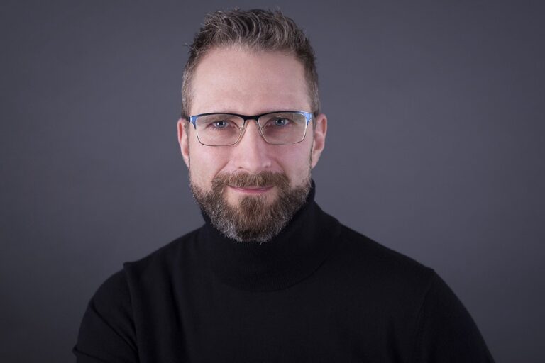 Author Brad Anderson On How To Create Compelling Science Fiction and Fantasy Stories