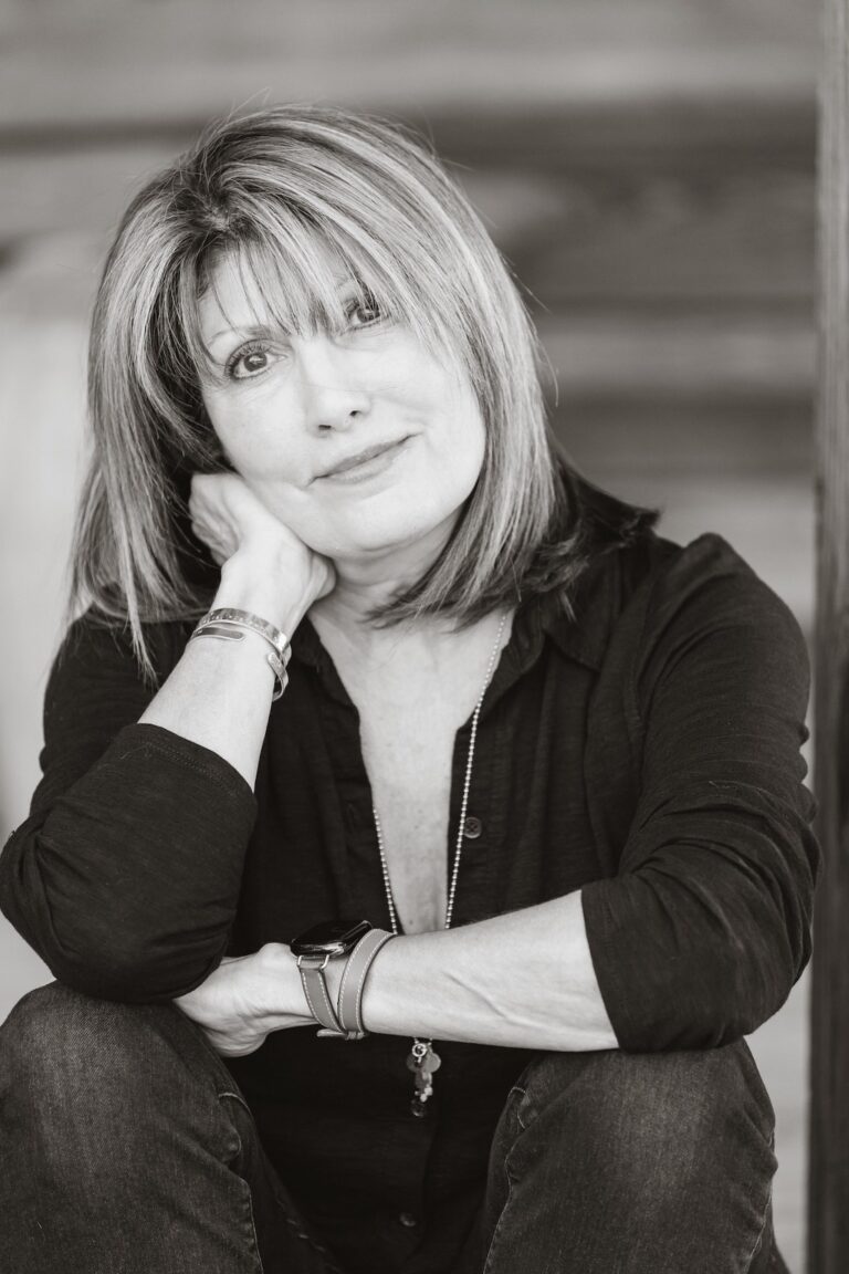 Social Impact Authors: How & Why Author Robyn Barnhardt Is Helping To Change Our World