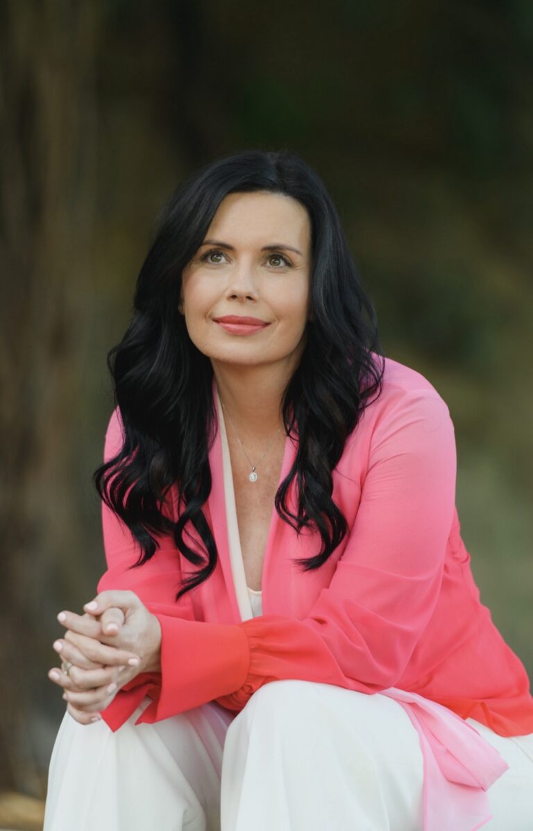 Social Impact Authors: How & Why Author Vanessa Stoykov of Evolution Media Group Is Helping To…