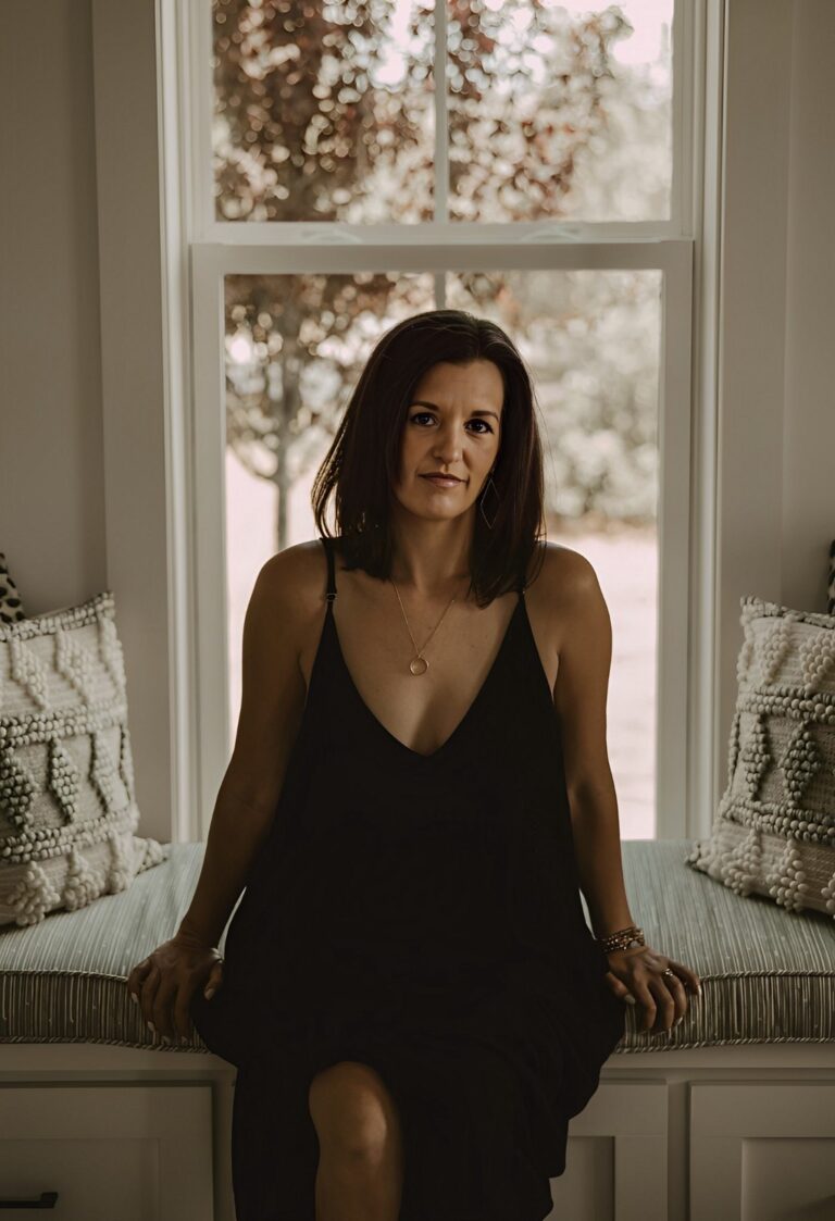 Brook Belden On How Simplifying & Decluttering Your Life Can Make You Happier