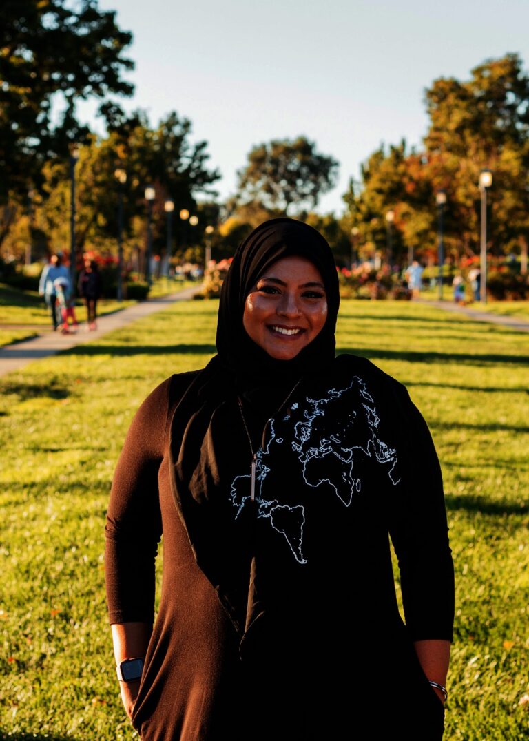 Social Impact Heroes: Why & How Minara El-Rahman of Mora Cosmetics Is Helping To Change Our World