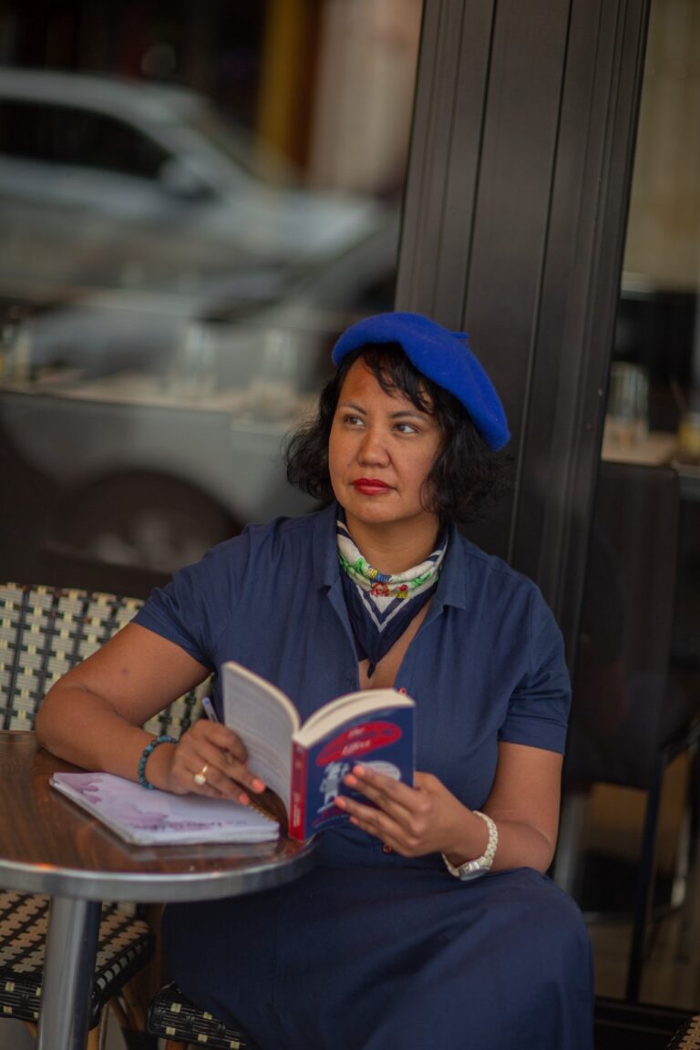 Dr Tricia Wolanin On How Simplifying & Decluttering Your Life Can Make You Happier