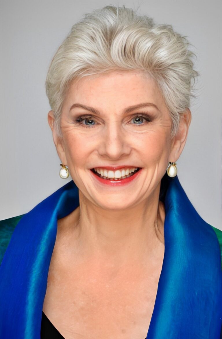 Barbara Brock Of Beauty & The Box On How Simplifying & Decluttering Your Life Can Make You Happier