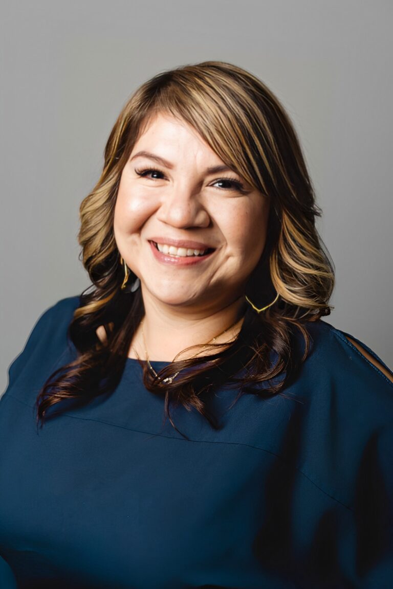 Thriving As A Woman In a Male-Dominated Industry: Chely Martinez Of Platinum Parking On The Five…