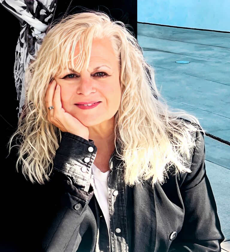 Lorraine Devon Wilke: Second Chapters; How I Reinvented Myself In The Second Chapter Of My Life