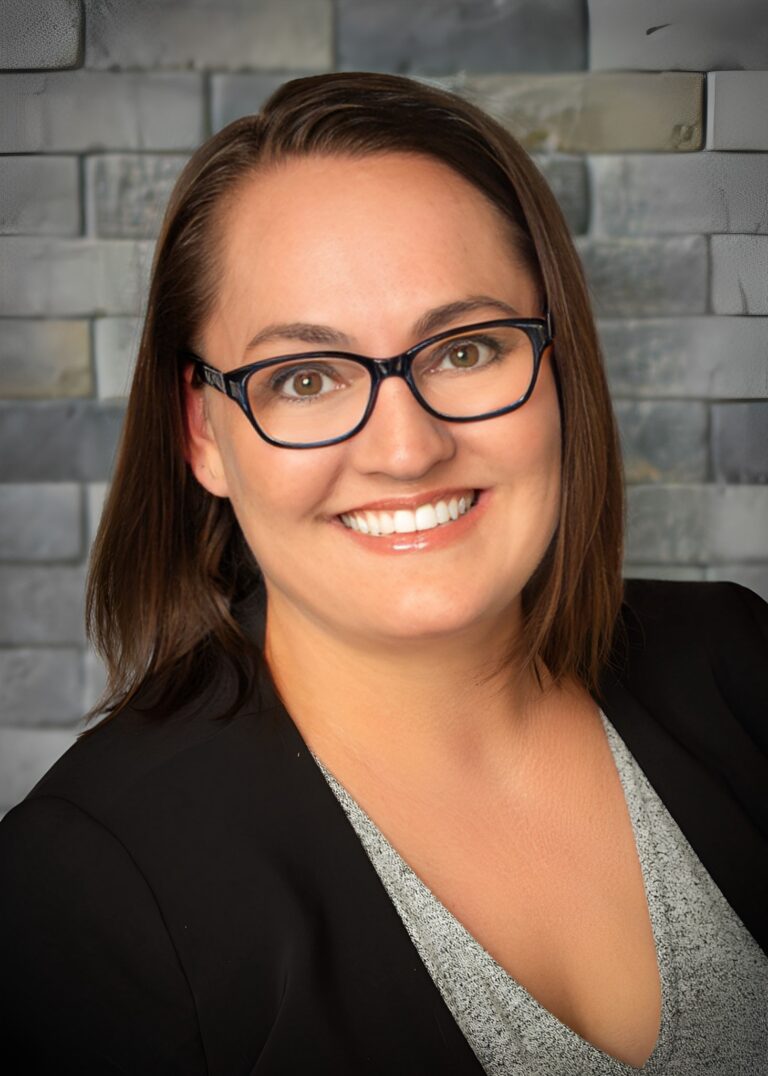 Thriving As A Woman In a Male-Dominated Industry: Christy Crook of Phoenix Masonry On The Five…
