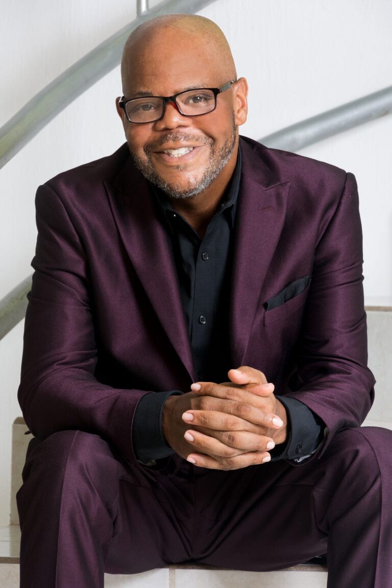Quiet Committing: Dr Derrick Noble On The Five Commitments High Impact Leaders Make & Keep To Thems