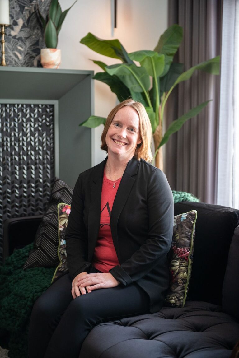 Quiet Committing: Angela Bradford Of World Financial Group On The Five Commitments High Impact…