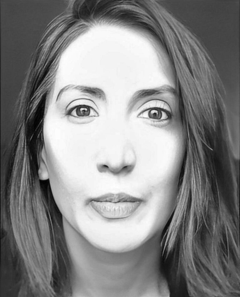 Sasha Laghonh Of Sasha Talks On How to Go Beyond Your Comfort Zone To Grow Both Personally and…