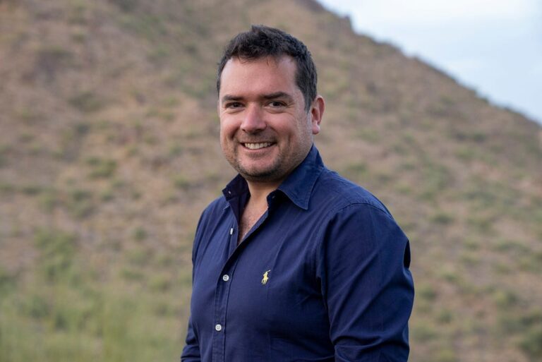 Workplace Conflict Resolution: Samuel Devyver of EasyLlama On How Team Leaders Can Create The Right…