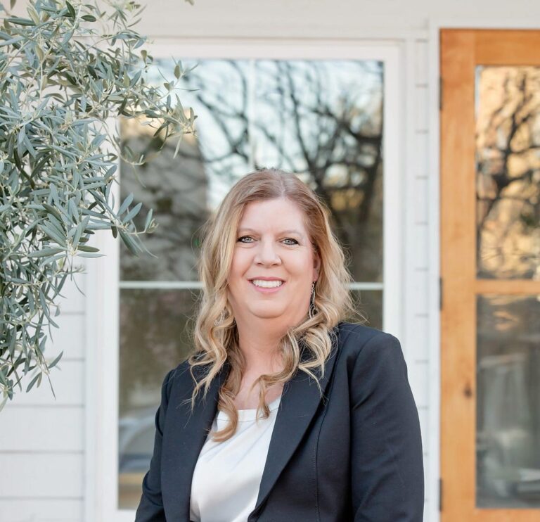 How Lisa Schulteis Of ElectraLime Marketing Is Helping to Promote Sustainability and Climate…