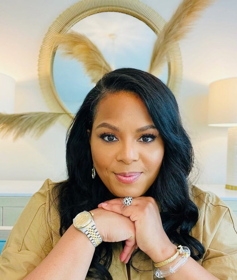Social Impact Heroes: Why & How Dia Simms of Lobos 1707 Tequila & MezcalIs Helping To Change Our…