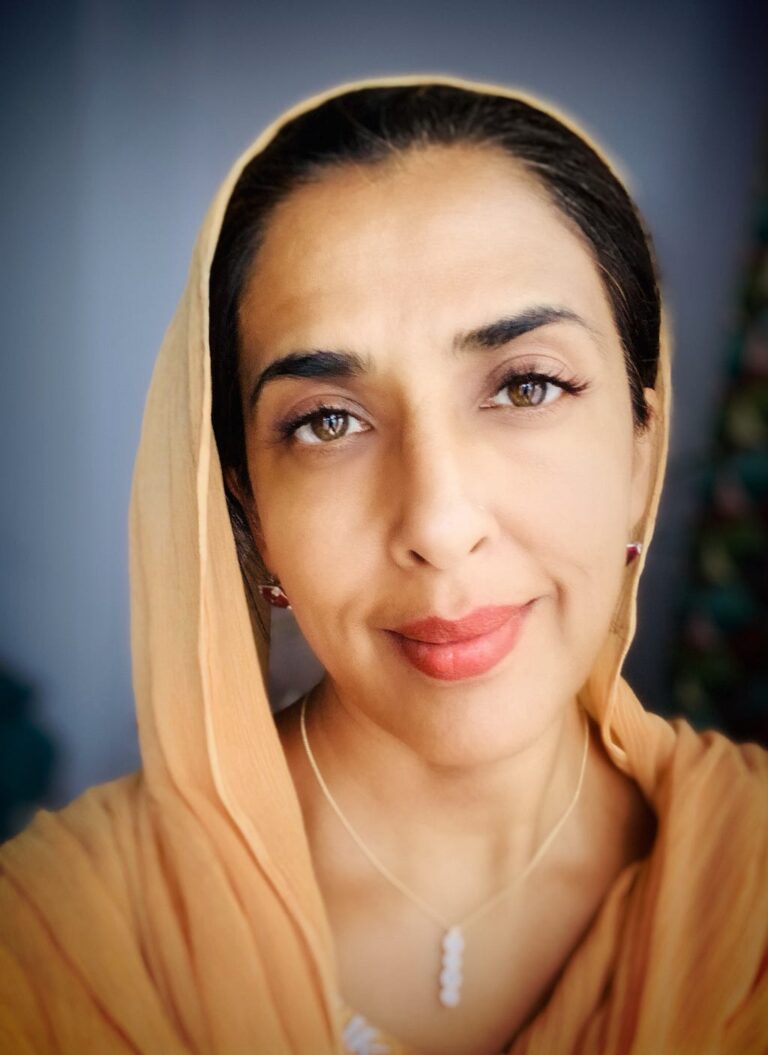 Social Impact Authors: How & Why Author Dr Zareen Roohi Ahmed of Gift Wellness Is Helping To Change…