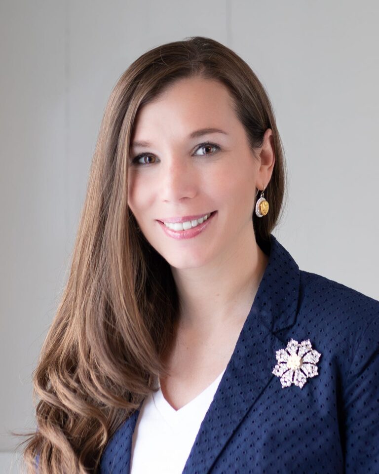 Impactful Communication: Lauren Hope Of Second Service Foundation On 5 Essential Techniques for…