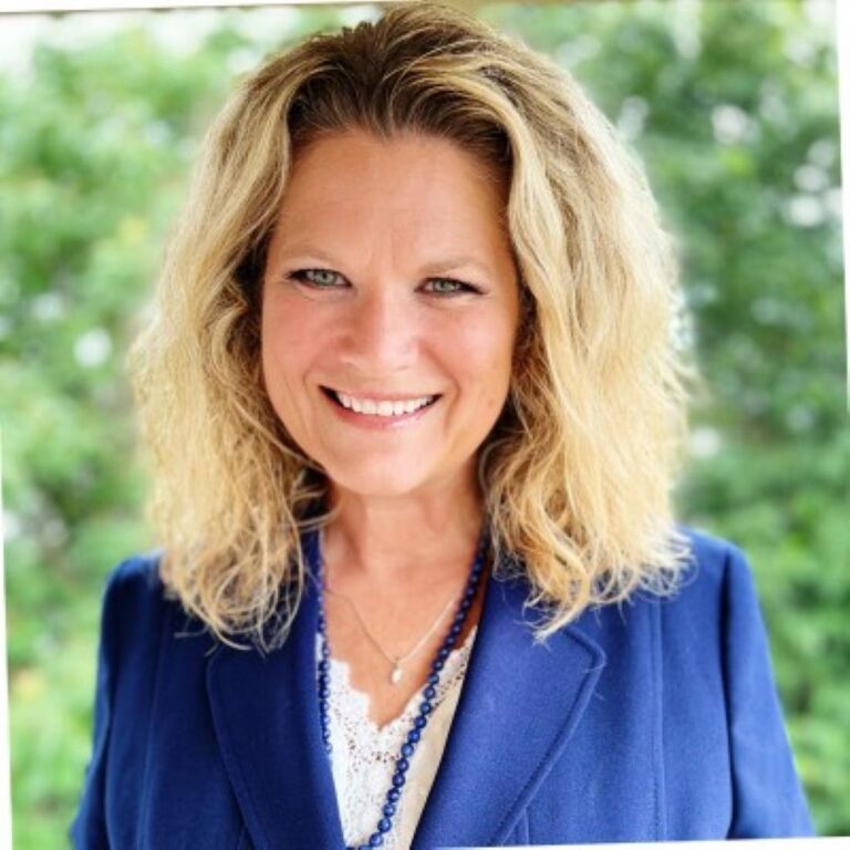 Jennifer Stanford Of Emergent Performance Solutions: 5 Ways Empathy Will Affect Your Leadership