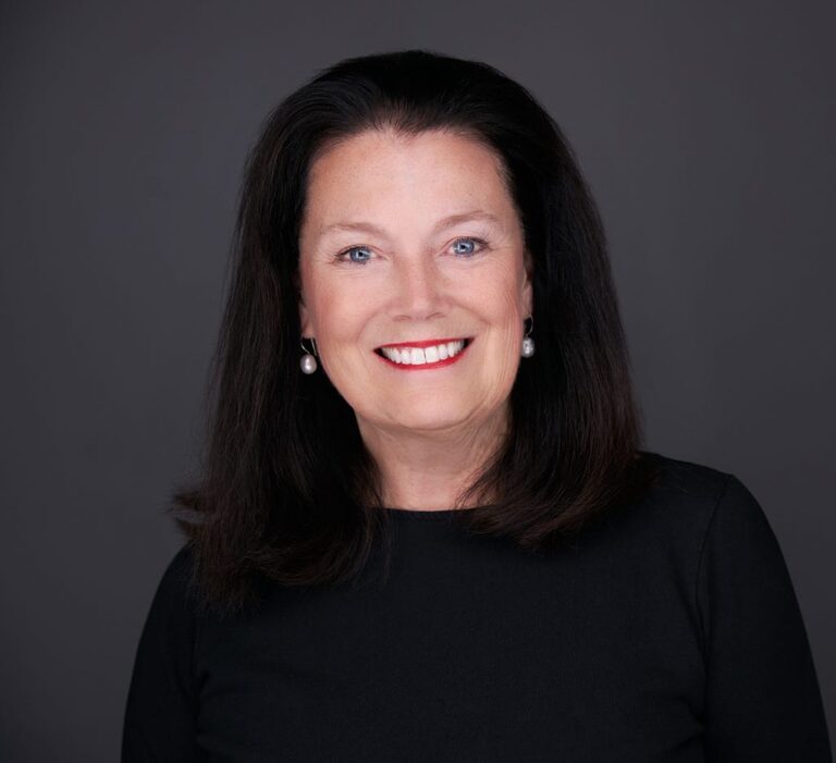Impactful Communication: Tracy McCartney Of Red Canary Collective & Red Canary Magazine On 5…