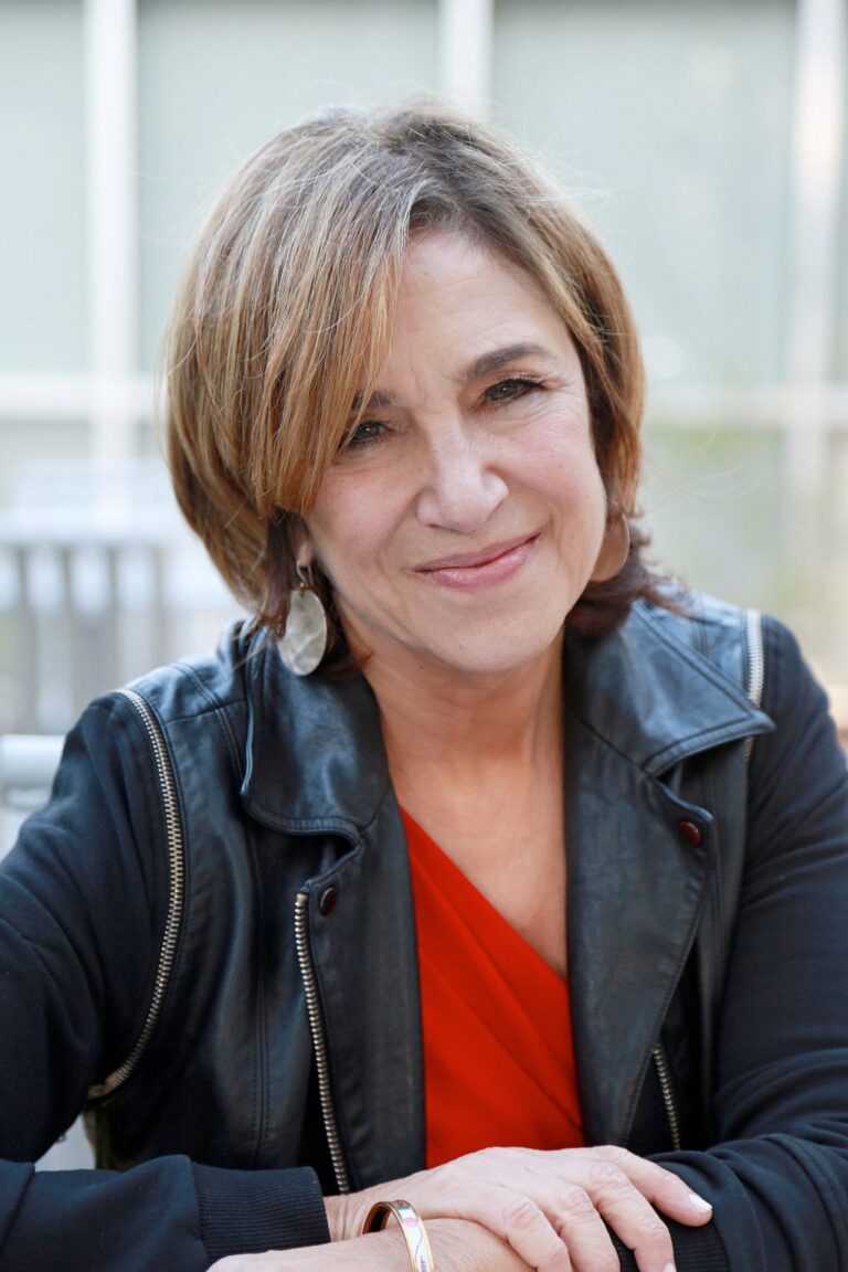 Rhoda Weisman Of Rhoda+Co: 5 Steps That Each Of Us Can Take To Proactively Help Heal Our Country