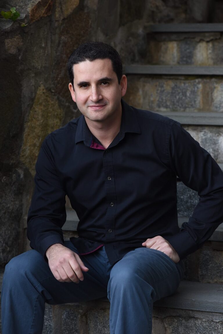 Healing A Broken Mental Health System: Eugene Belilovsky of The Progressive Therapist On 5 Things…