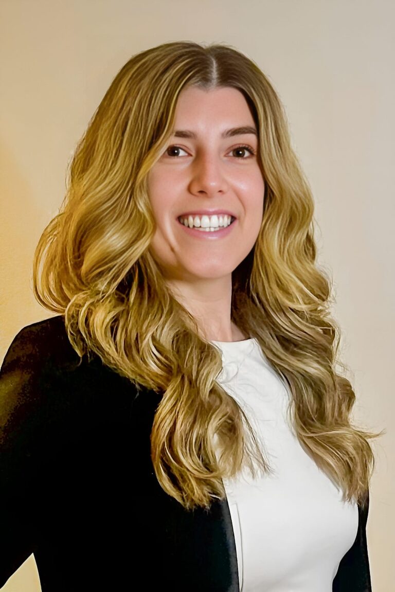 April Marie Of The Curvy Italian On 5 Things You Need To Create a Successful Food or Beverage Brand