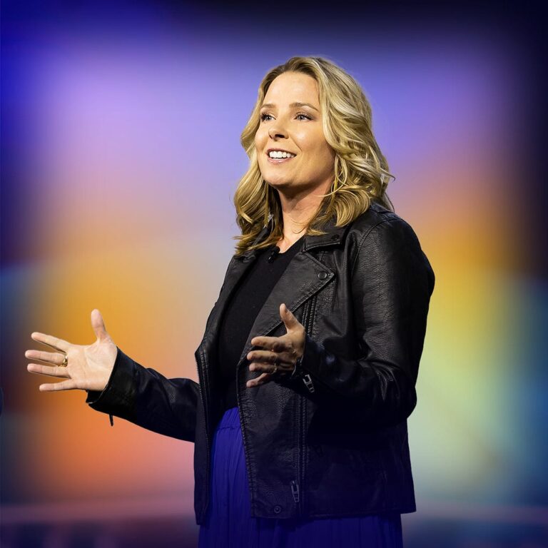 Lindsay Mareau Of Phenom On How to Go Beyond Your Comfort Zone To Grow Both Personally and…
