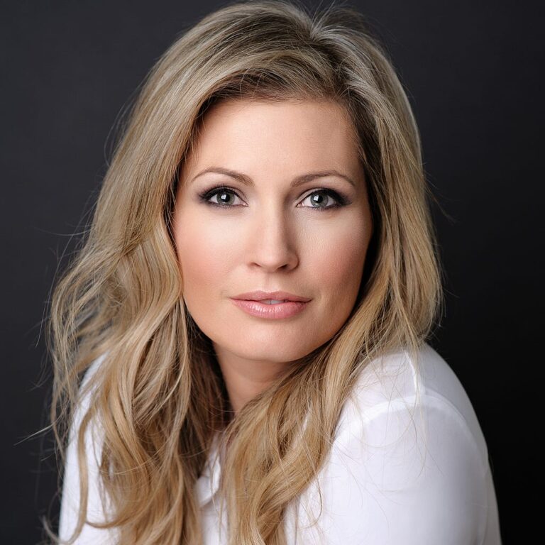 Social Impact Heroes: Why & How Anna-Mieke Anderson of MiaDonna Is Helping To Change Our World