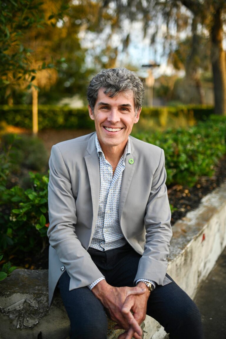 Ken LaRoe Of Climate First Bank: 5 Things You Need To Be A Highly Effective C-Level Leader Of A…