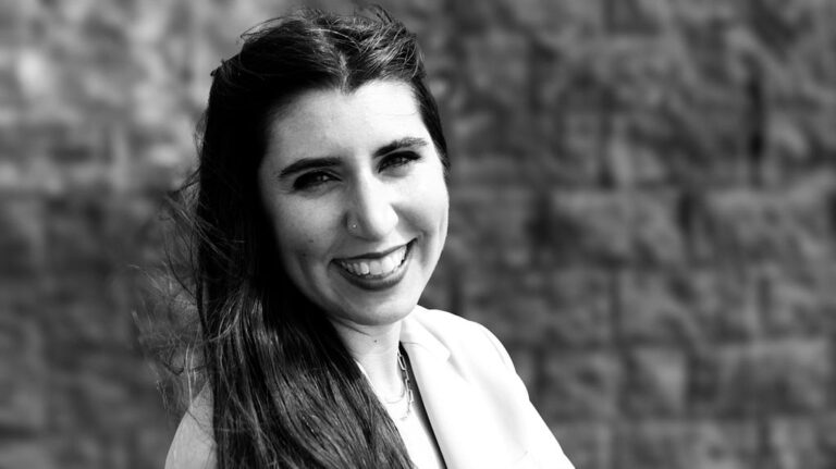Growing Every Day: Kaylen Alexandra of Dear People Pleasers On What We Can Do To Grow Every Day
