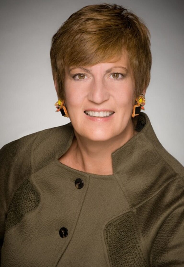 Navigating Workplace Toxicity: Deborrah Himsel Of Eller Executive Education On Strategies for a…