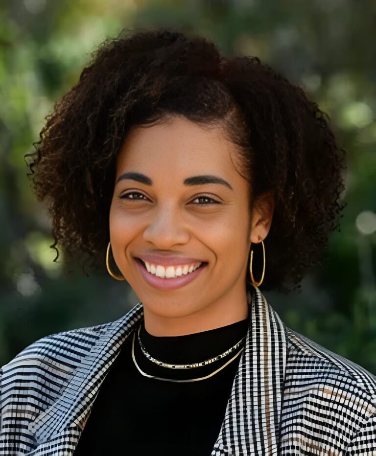 Discovering Your Life’s Purpose: Urina Harrell Of Vox Pop Branding On How to Align Your Goals with…