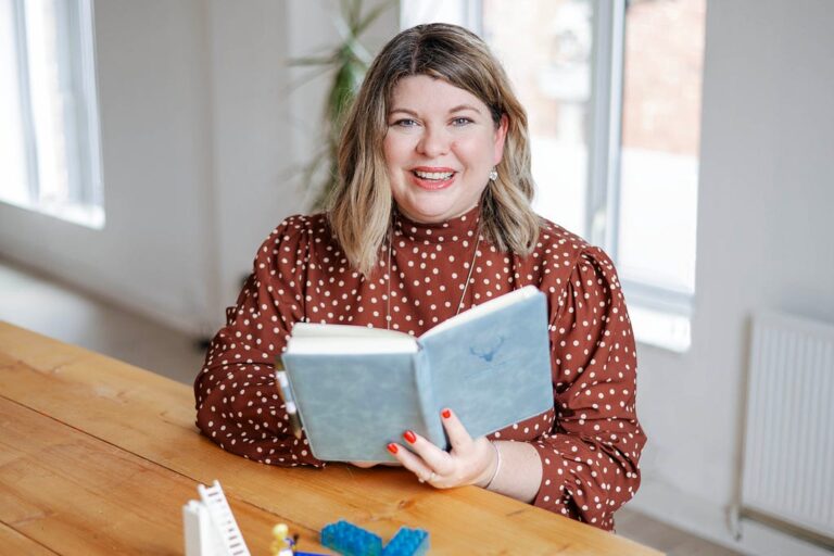 Creating a Culture of Courage: Samantha Lancashire Of Creating Lightbulb Moments On How…