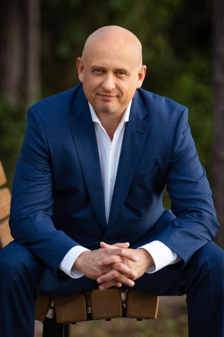 Author Philippe Johnson On How Leaders Make Difficult Decisions