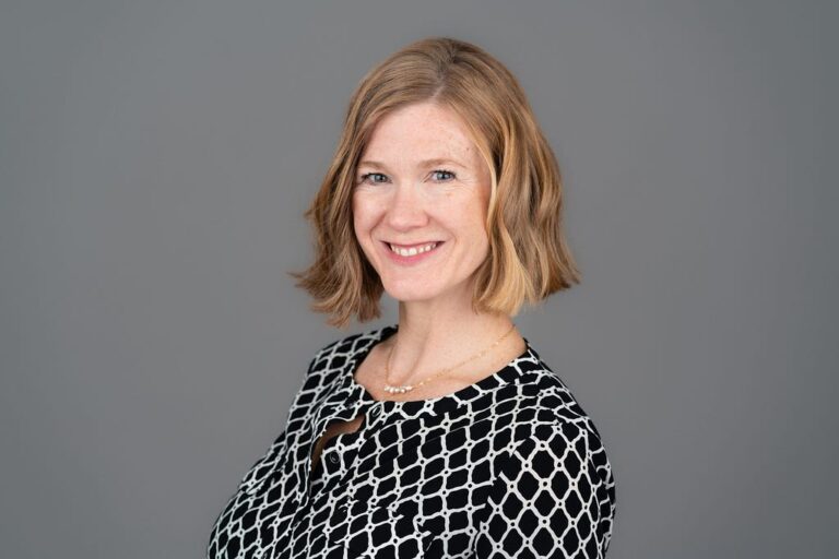 McKenzie Bolduc of Coalition for Community Solar Access (CCSA) On How They Are Creating Renewable…