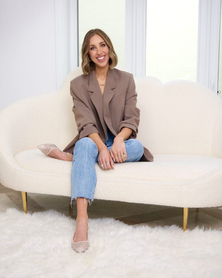 Social Media Stars Making a Social Impact: Why & How Julianna Christensen Of ROAME Is Helping To…