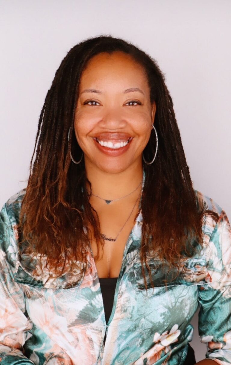 Bianca Benson Of Digi Bee Design Studio On Five Things You Need To Create A Highly Successful…